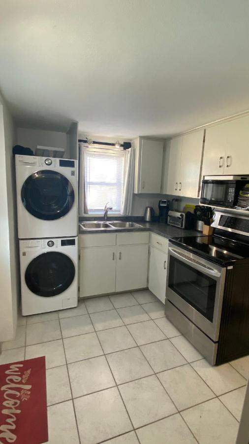 Sunset Paradise Oceanview 1-Bedroom Holiday Home Walking Distance To Beaches & Railway Trail Hamilton City Екстериор снимка